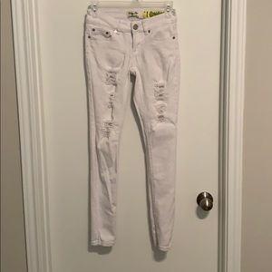 Distressed white jeans!
